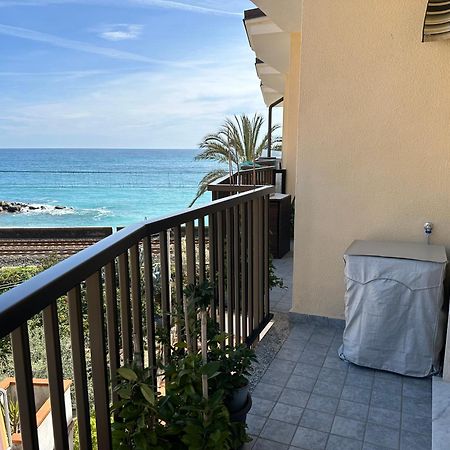 La Gaviota - Bilocale Sul Mare In Arziglia Appartement Bordighera Buitenkant foto