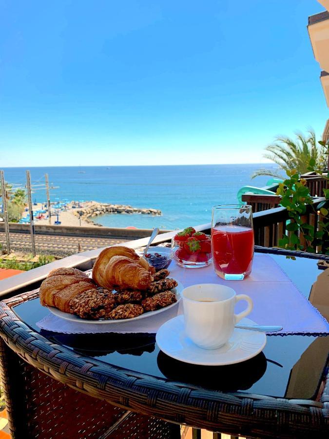 La Gaviota - Bilocale Sul Mare In Arziglia Appartement Bordighera Buitenkant foto