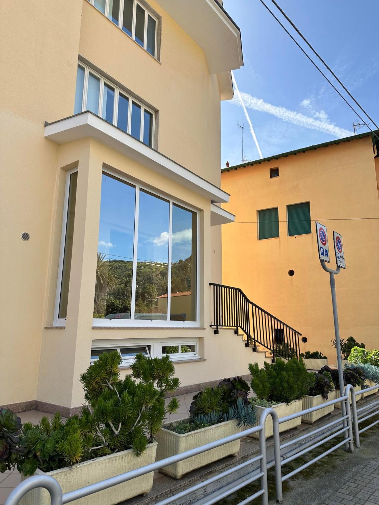 La Gaviota - Bilocale Sul Mare In Arziglia Appartement Bordighera Buitenkant foto
